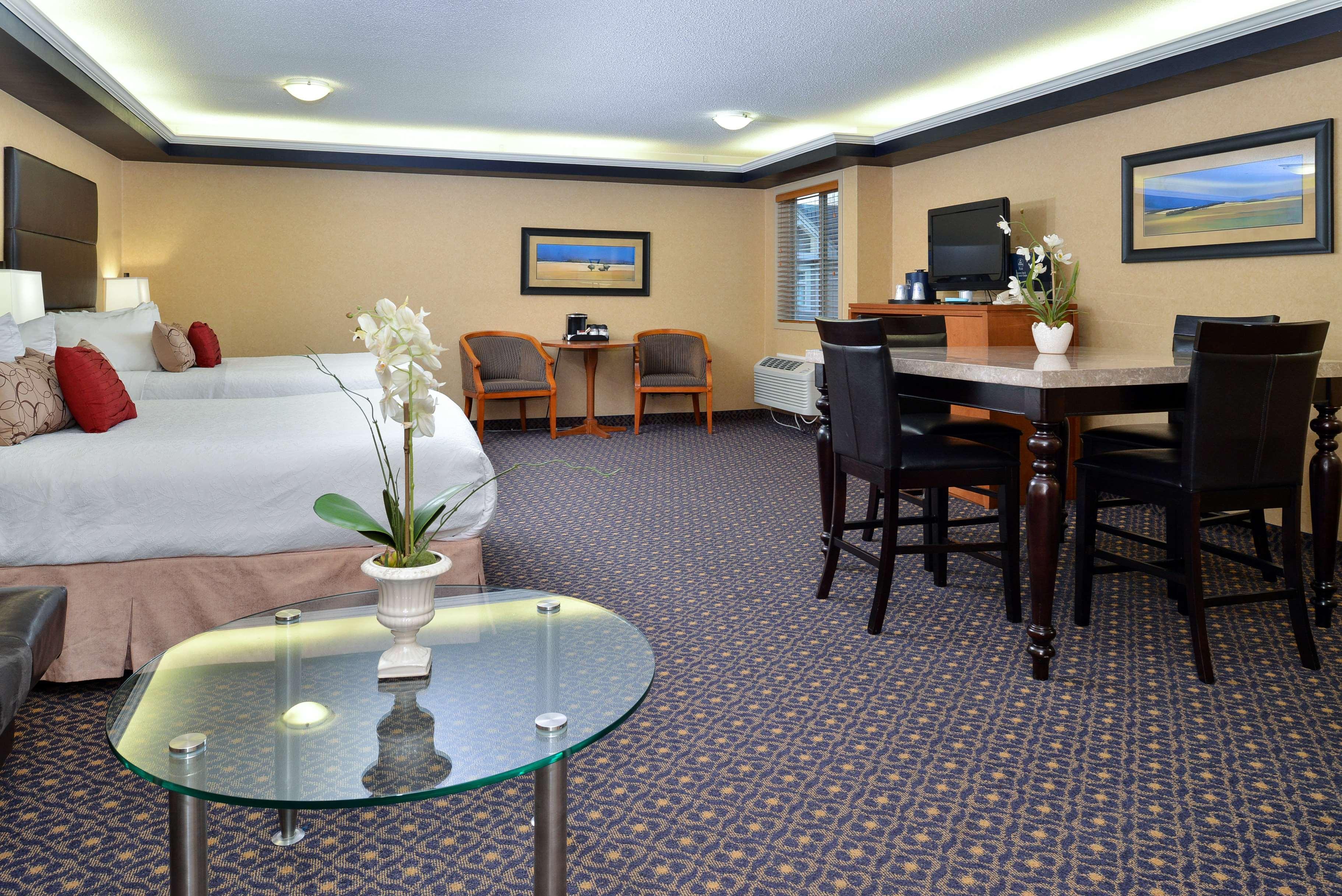 Best Western Plus Regency Inn And Conference Centre Абботсфорд Екстер'єр фото